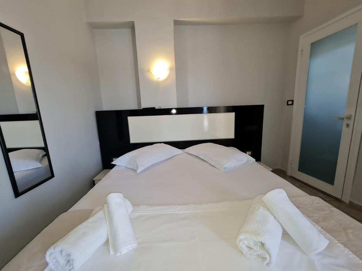 Hotel Ardiani 사밀 외부 사진